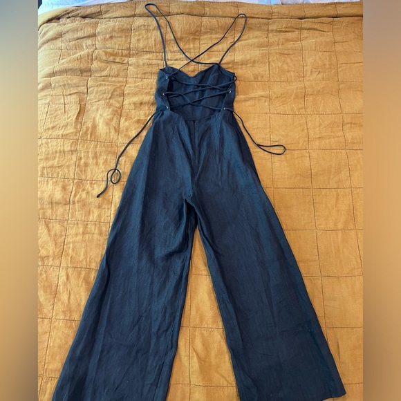Reformation Oregano Linen Wide Leg
Jumpsuit in Black Size 4 - Picture 8 of 13